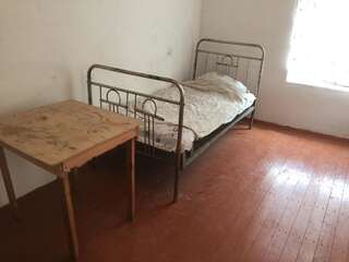 Хостелы Yasamal Hostel Баку Общий 4-местный номер для мужчин и женщин-8